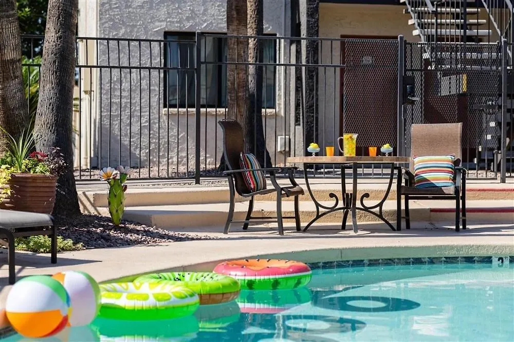 102 -Fully Furnished 1Br Suite-Prime Location Scottsdale